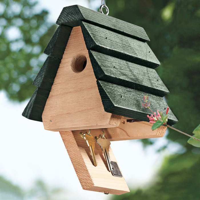 Hide-A-Key Birdhouse
